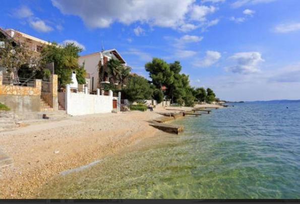 House First Row By The Sea Villa Bibinje Bagian luar foto