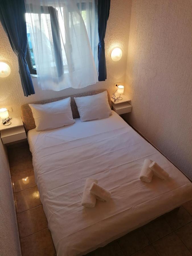 House First Row By The Sea Villa Bibinje Bagian luar foto