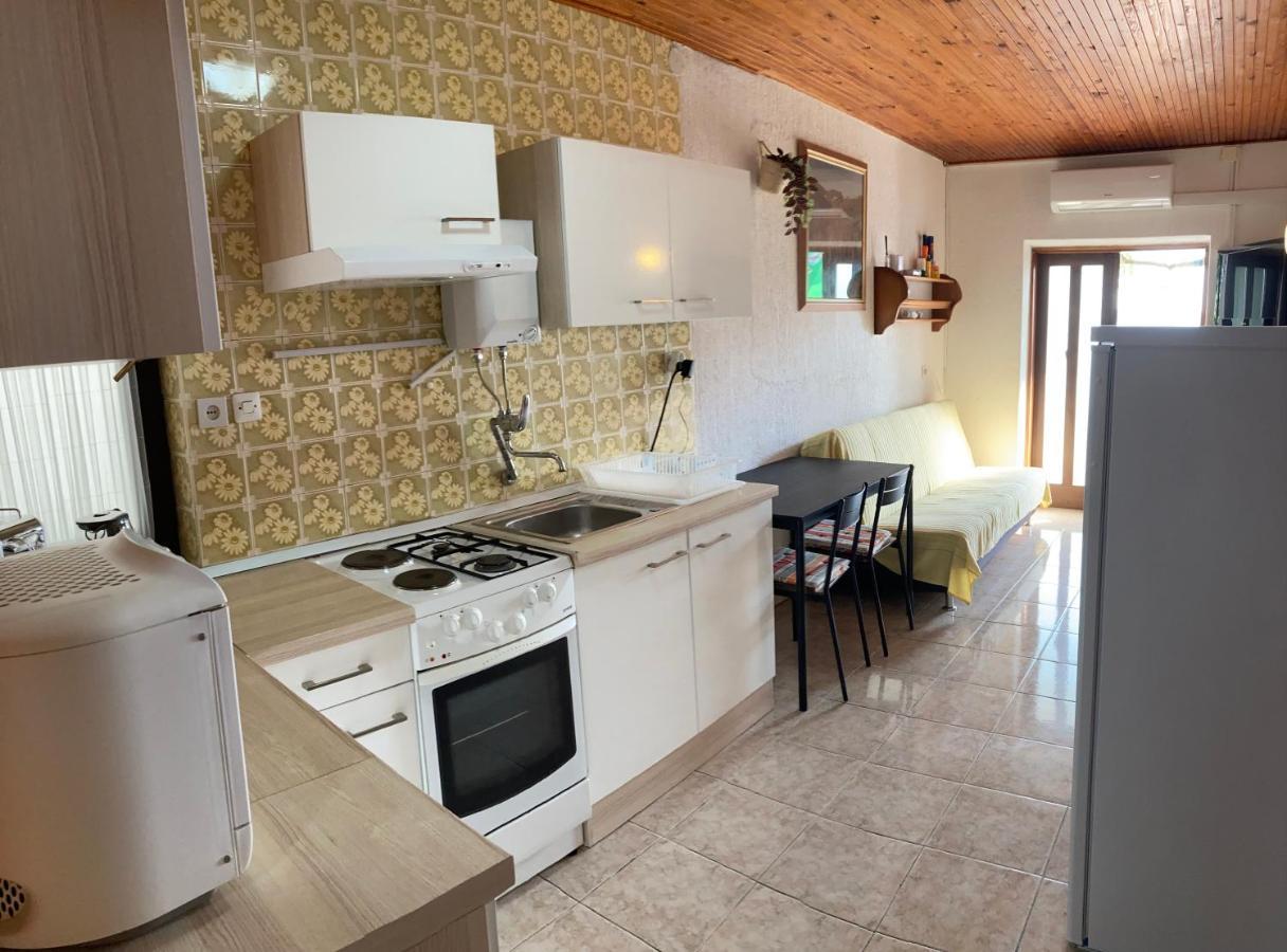 House First Row By The Sea Villa Bibinje Bagian luar foto